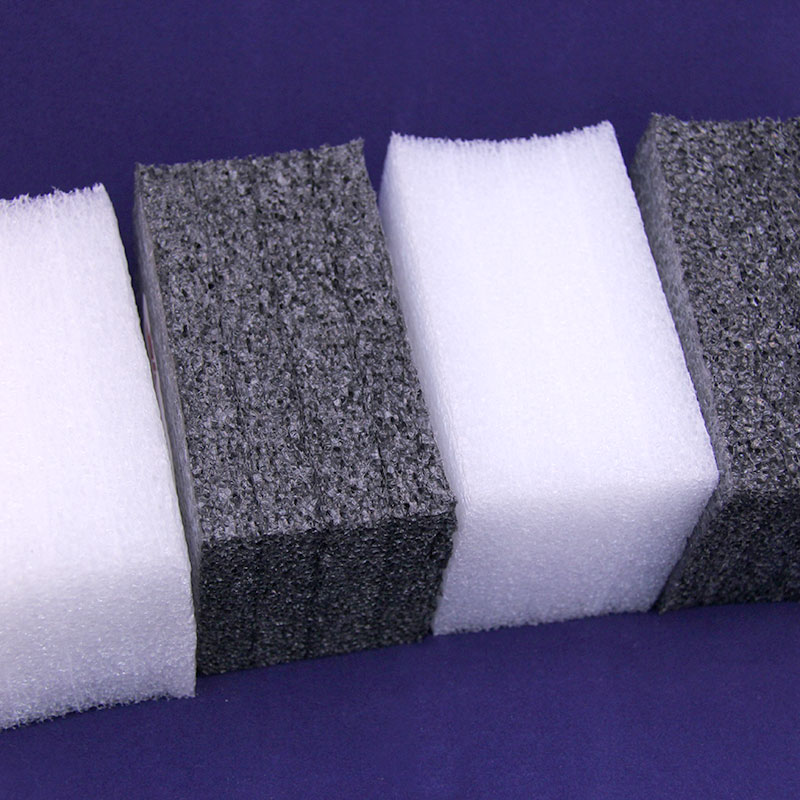 Laminated-polyethylene-plank1